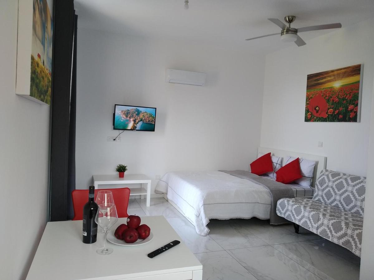 Dream- Downtown-Studios Paphos Exterior photo